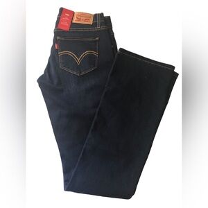 NWT Women's Levis 524 Bootcut 1M/25 Low Rise Slim Through Hip and Thigh $49.50